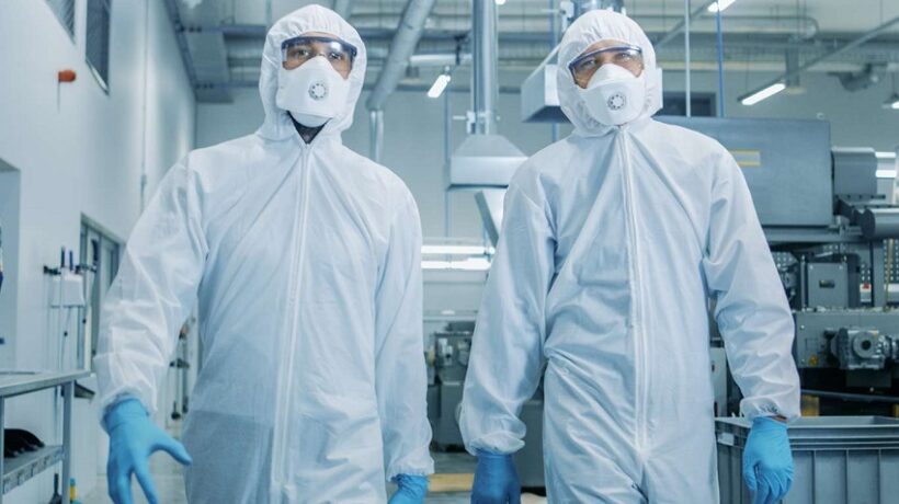 How Are Cleanroom Garments Cleaned?