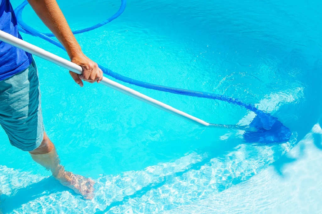 Tips for Saving Money on Pool Cleaning Services