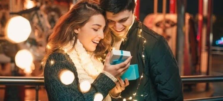 What should I do for my boyfriend for our one year anniversary